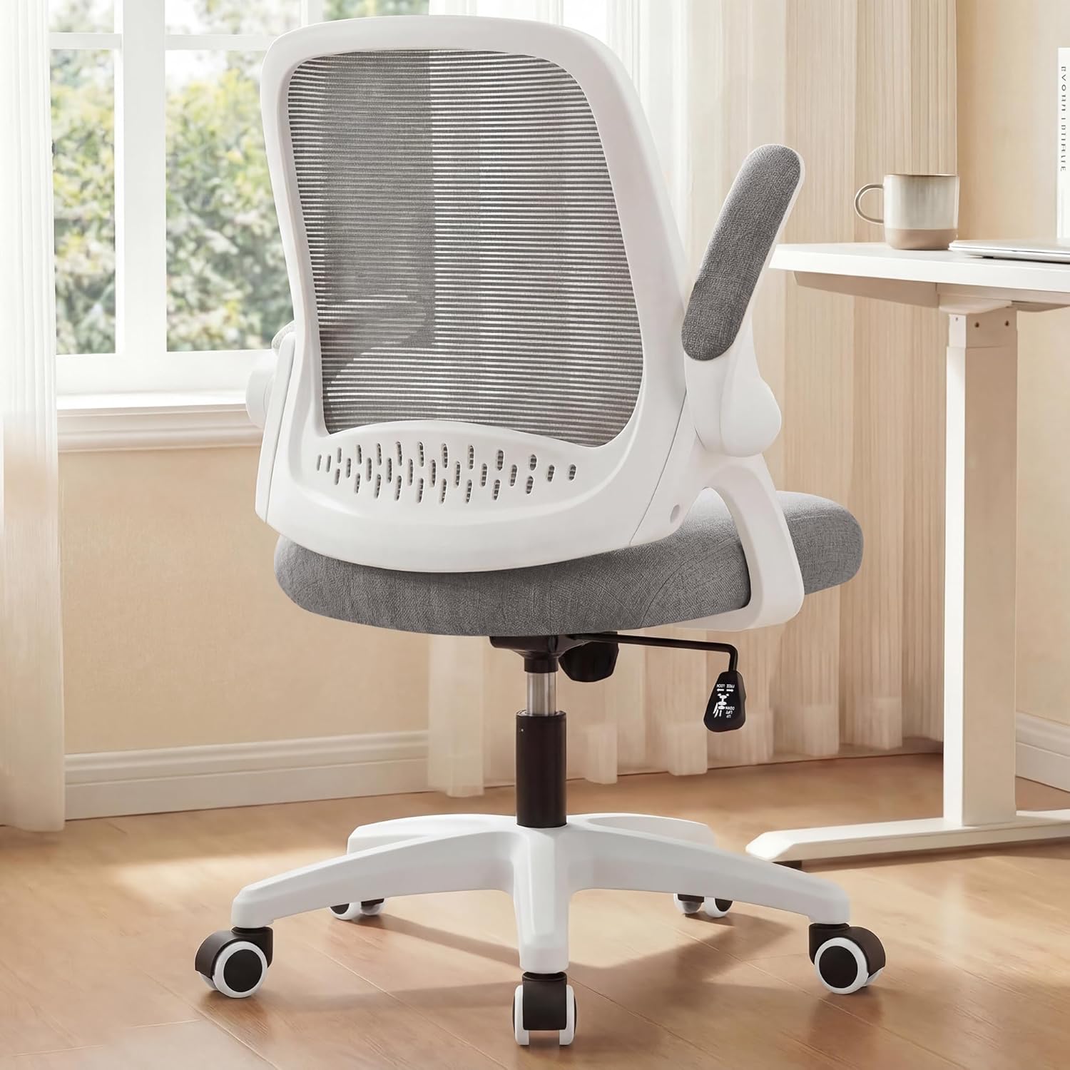 Office Chair - Ergonomic Mesh Office Chair with Lumbar